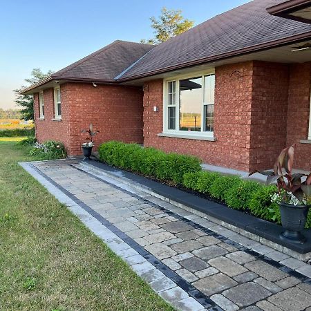 Bowmanville Event Place Екстериор снимка