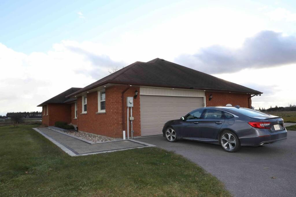 Bowmanville Event Place Екстериор снимка