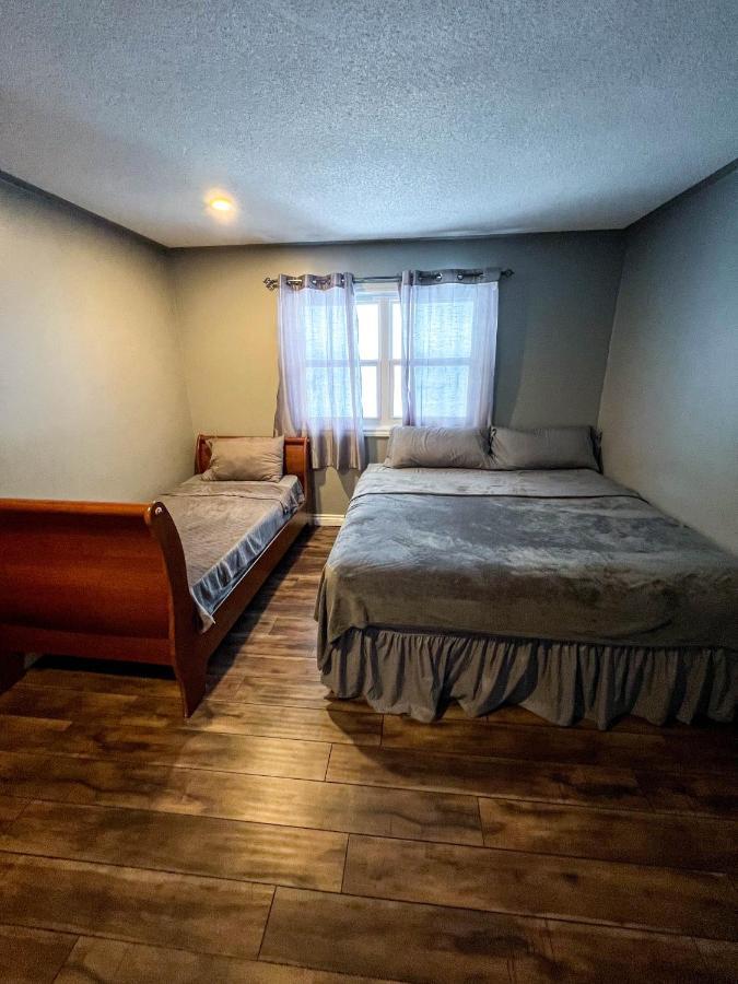 Bowmanville Event Place Екстериор снимка