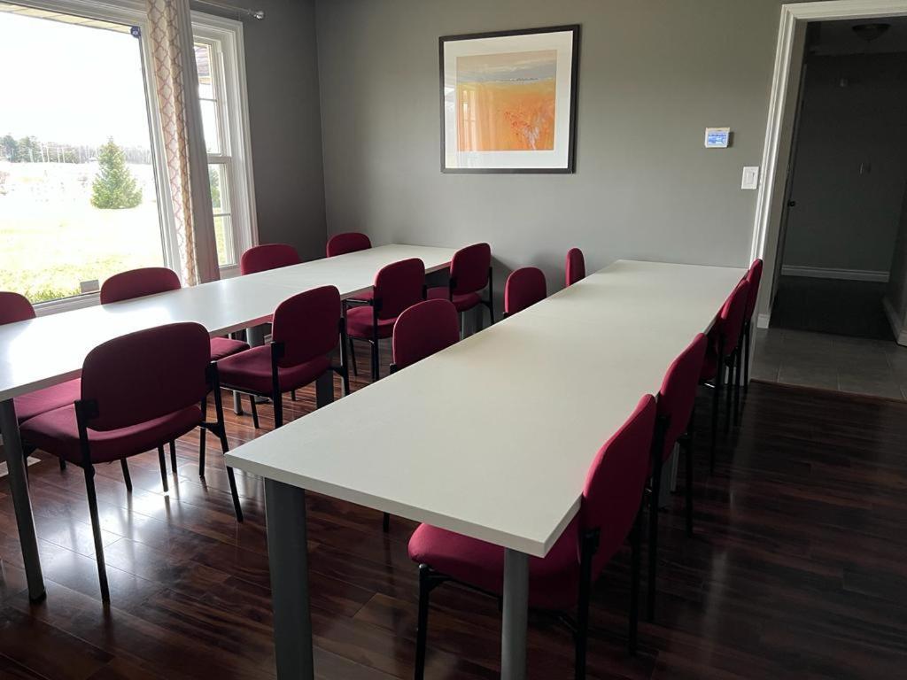 Bowmanville Event Place Екстериор снимка