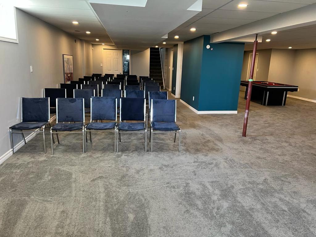 Bowmanville Event Place Екстериор снимка