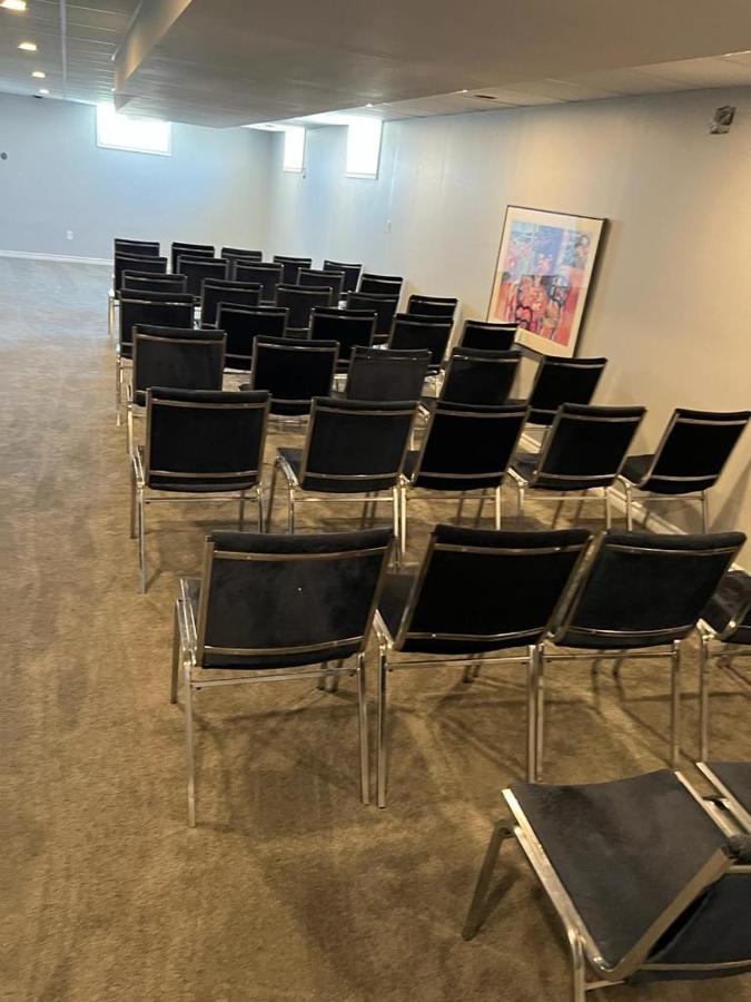 Bowmanville Event Place Екстериор снимка
